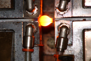 produzione-posate-macchine